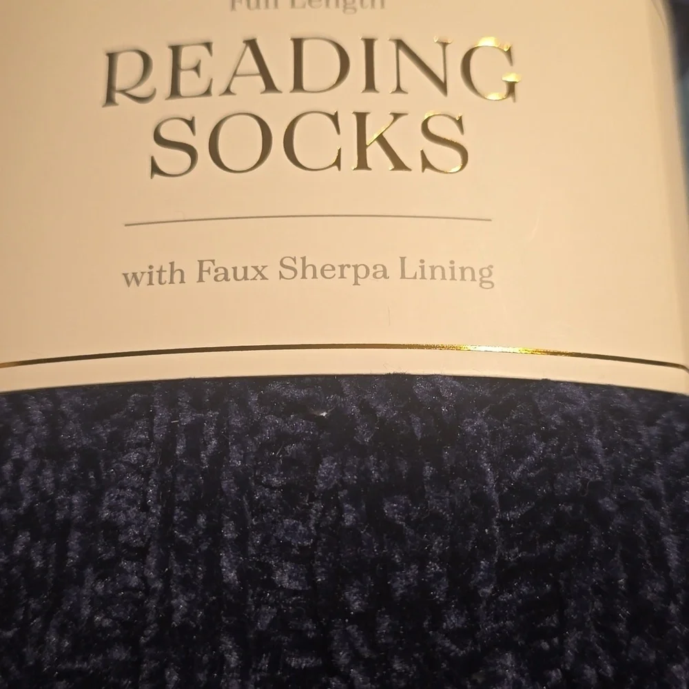 ❤️BUY 5 GET 3 FREE Navy Cable Knit Chenille Reading Sock, Retail $19.99 USD